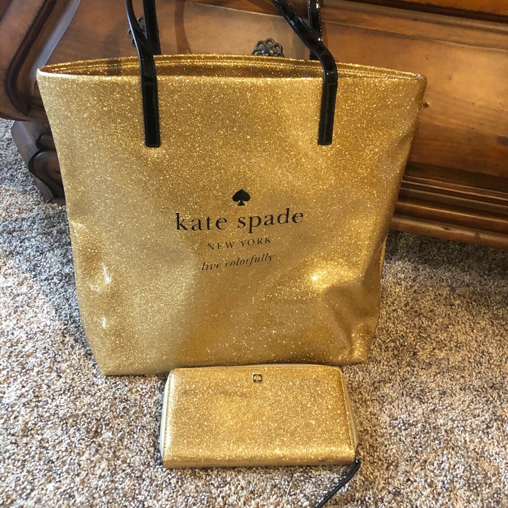 Kate spade purse/wallet